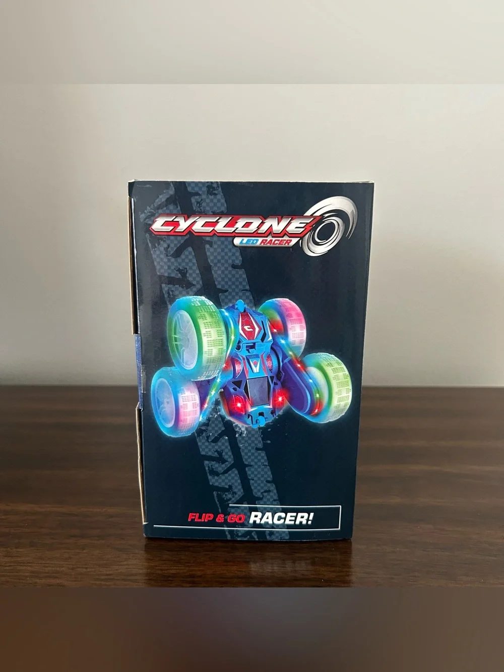 NEW Force 1 Cyclone LED Racer RC Car Toy w/ 2.4GHz Remote + Flashing Tires Red
